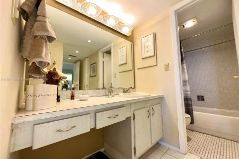 Condo in Aventura, Florida, 1 bedroom  № 1181488 - photo 30