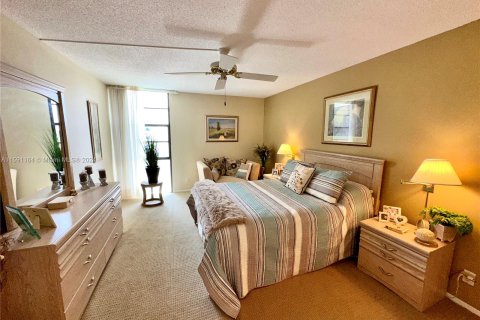 Condo in Aventura, Florida, 1 bedroom  № 1181488 - photo 28