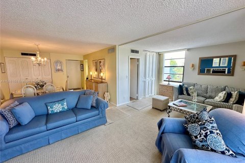 Condo in Aventura, Florida, 1 bedroom  № 1181488 - photo 24