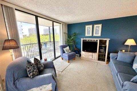 Copropriété à vendre à Aventura, Floride: 1 chambre, 92.34 m2 № 1181488 - photo 6