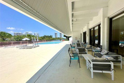 Copropriété à vendre à Aventura, Floride: 1 chambre, 92.34 m2 № 1181488 - photo 16