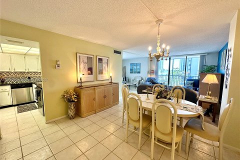 Copropriété à vendre à Aventura, Floride: 1 chambre, 92.34 m2 № 1181488 - photo 22