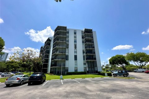 Copropriété à vendre à Aventura, Floride: 1 chambre, 92.34 m2 № 1181488 - photo 20