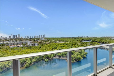 Copropriété à vendre à North Miami Beach, Floride: 2 chambres, 102.84 m2 № 1290968 - photo 10