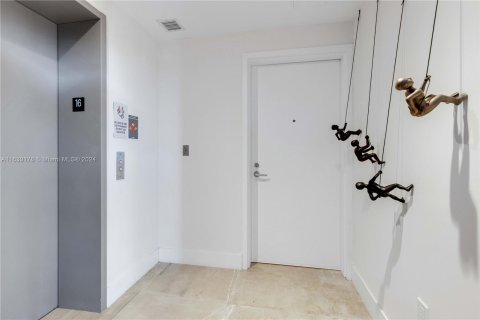 Copropriété à vendre à North Miami Beach, Floride: 2 chambres, 102.84 m2 № 1290968 - photo 24