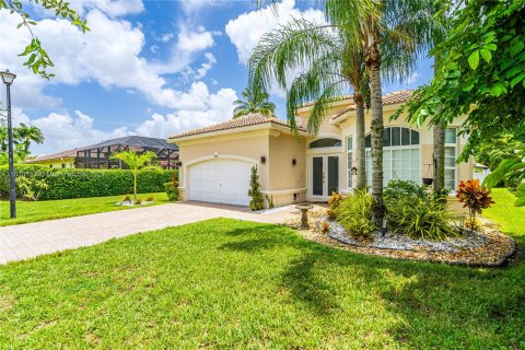 Villa ou maison à vendre à Pembroke Pines, Floride: 3 chambres, 176.51 m2 № 1290970 - photo 2