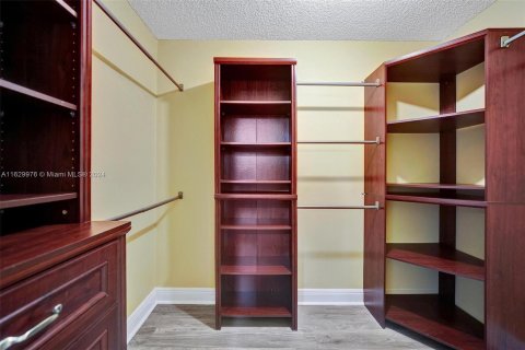 Condo in Davie, Florida, 2 bedrooms  № 1290917 - photo 22