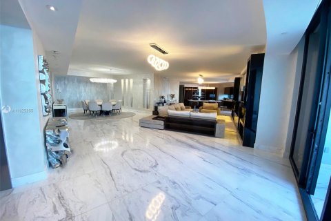 Copropriété à vendre à Sunny Isles Beach, Floride: 4 chambres, 385.92 m2 № 21431 - photo 20