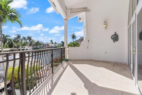 Condominio en venta en Fort Lauderdale, Florida, 2 dormitorios, 198.9 m2 № 1129194 - foto 14