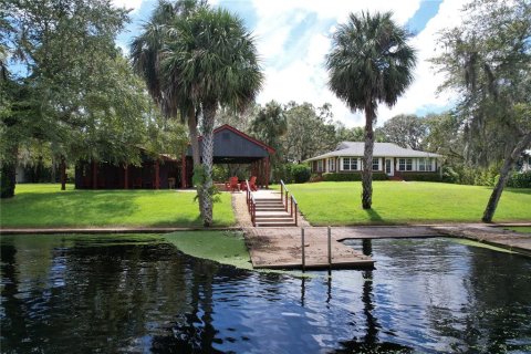 House in Chiefland, Florida 4 bedrooms № 1379568 - photo 9