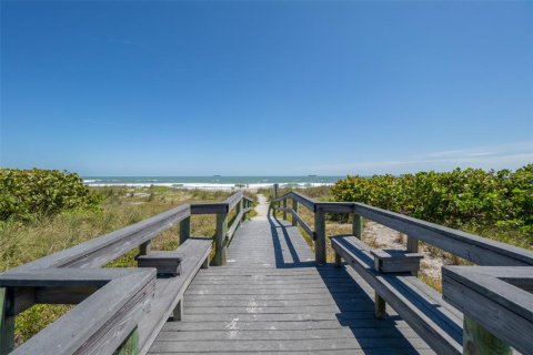 Copropriété à vendre à Cocoa Beach, Floride: 3 chambres, 138.89 m2 № 1379908 - photo 27