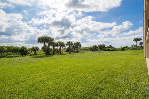 Condo in Cocoa Beach, Florida, 3 bedrooms  № 1379908 - photo 1