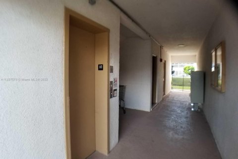 Condominio en venta en Lake Worth, Florida, 1 dormitorio, 50.17 m2 № 13160 - foto 23