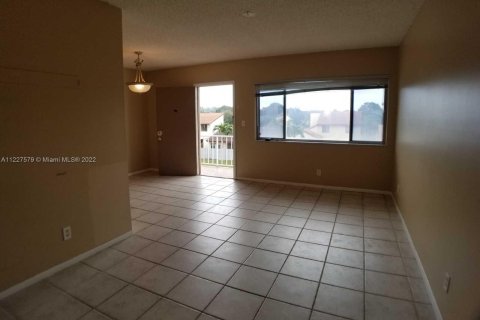 Condominio en venta en Lake Worth, Florida, 1 dormitorio, 50.17 m2 № 13160 - foto 11