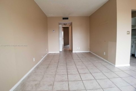 Copropriété à vendre à Lake Worth, Floride: 1 chambre, 50.17 m2 № 13160 - photo 9