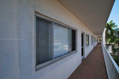 Condominio en venta en Lake Worth, Florida, 1 dormitorio, 50.17 m2 № 13160 - foto 7