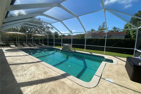 Casa en venta en Palmetto Bay, Florida, 4 dormitorios, 197.88 m2 № 1155234 - foto 18