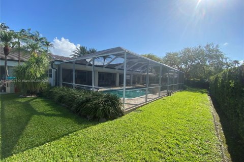 Villa ou maison à vendre à Palmetto Bay, Floride: 4 chambres, 197.88 m2 № 1155234 - photo 11