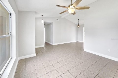 Casa en venta en Ocala, Florida, 2 dormitorios, 115.2 m2 № 1426910 - foto 4