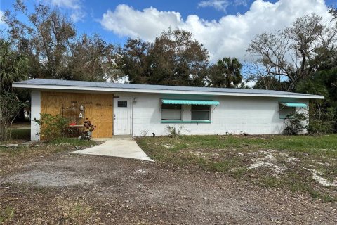 House in Punta Gorda, Florida 3 bedrooms, 150.13 sq.m. № 1426941 - photo 16