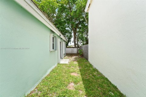 Casa en venta en Margate, Florida, 3 dormitorios, 111.02 m2 № 1269310 - foto 20