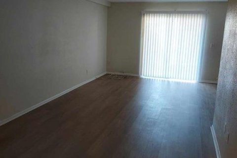 Condo in Tampa, Florida, 2 bedrooms  № 1370212 - photo 4