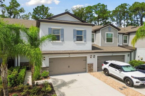 Townhouse in Lutz, Florida 4 bedrooms, 229.1 sq.m. № 1370280 - photo 9