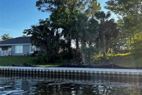 Terrain à vendre à Palm Coast, Floride № 767661 - photo 10