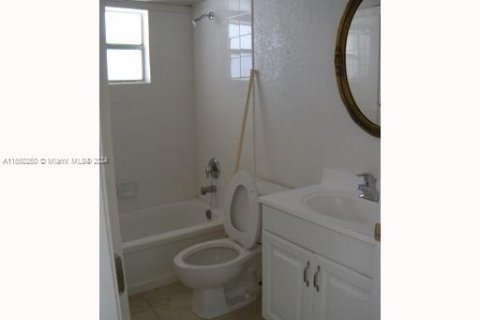Condominio en venta en Plantation, Florida, 1 dormitorio, 68.38 m2 № 1098505 - foto 9