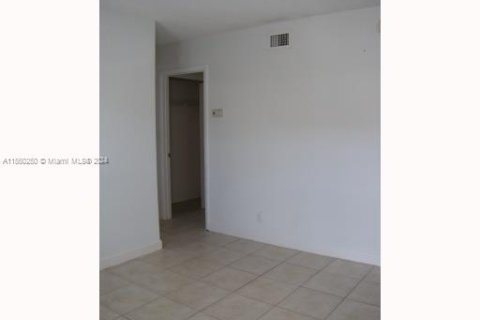 Condominio en venta en Plantation, Florida, 1 dormitorio, 68.38 m2 № 1098505 - foto 7