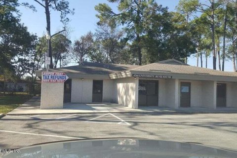 Commercial property in Jacksonville, Florida 98.2 sq.m. № 826885 - photo 2