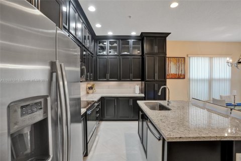 Casa en venta en Pembroke Pines, Florida, 4 dormitorios, 271.37 m2 № 1311194 - foto 18