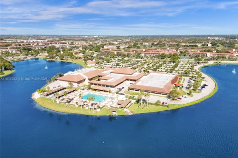 Copropriété à vendre à Pembroke Pines, Floride: 2 chambres, 97.73 m2 № 1311151 - photo 21