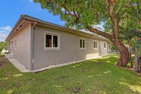 Villa ou maison à louer à Miami, Floride: 3 chambres, 109.25 m2 № 1364227 - photo 20