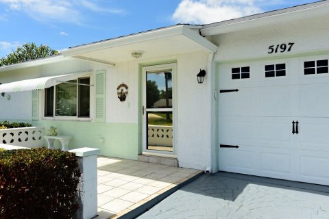 Villa ou maison à vendre à West Palm Beach, Floride: 2 chambres, 152.36 m2 № 1132800 - photo 29