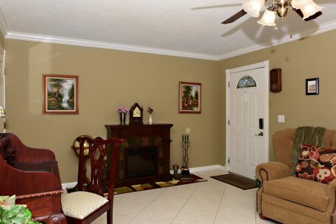 House in West Palm Beach, Florida 2 bedrooms, 152.36 sq.m. № 1132800 - photo 18