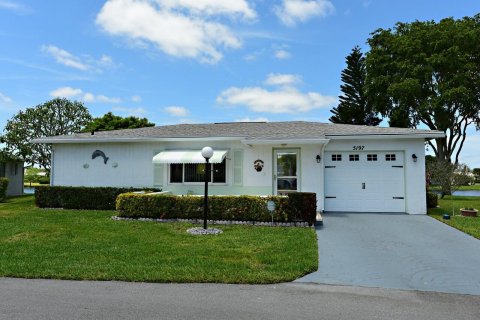 Villa ou maison à vendre à West Palm Beach, Floride: 2 chambres, 152.36 m2 № 1132800 - photo 27