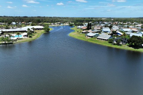 Villa ou maison à vendre à West Palm Beach, Floride: 2 chambres, 152.36 m2 № 1132800 - photo 25