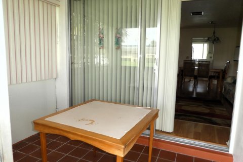House in West Palm Beach, Florida 1 bedroom, 61.41 sq.m. № 761115 - photo 25