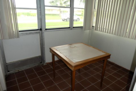 House in West Palm Beach, Florida 1 bedroom, 61.41 sq.m. № 761115 - photo 26