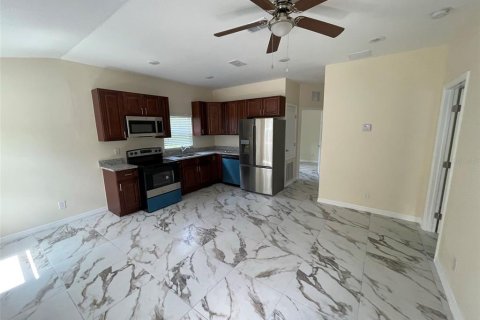 Immobilier commercial à vendre à Orlando, Floride: 9 chambres, 288.28 m2 № 1424671 - photo 29