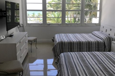 Condominio en alquiler en Miami Beach, Florida, 1 dormitorio, 78.97 m2 № 13746 - foto 24