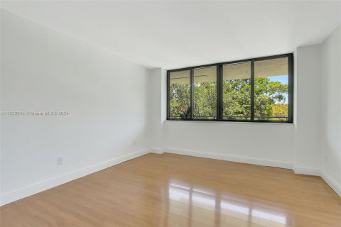 Condominio en venta en Coral Gables, Florida, 3 dormitorios, 297.29 m2 № 1311085 - foto 11