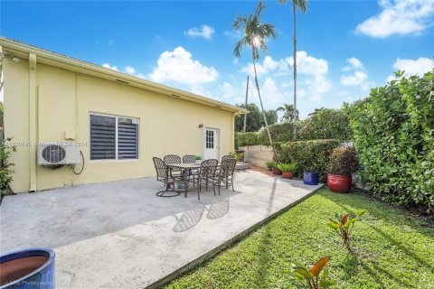 Villa ou maison à vendre à Coral Gables, Floride: 3 chambres, 134.89 m2 № 1311083 - photo 9