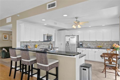 Condo in Saint Petersburg, Florida, 3 bedrooms  № 1383167 - photo 15