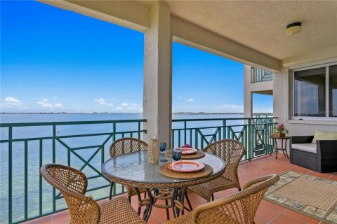 Condo in Saint Petersburg, Florida, 3 bedrooms  № 1383167 - photo 3