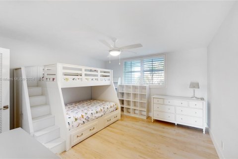 Condominio en venta en Key Biscayne, Florida, 2 dormitorios, 138.98 m2 № 929187 - foto 14