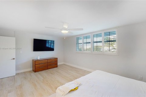 Copropriété à vendre à Key Biscayne, Floride: 2 chambres, 138.98 m2 № 929187 - photo 11