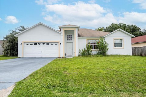 Villa ou maison à vendre à Kissimmee, Floride: 3 chambres, 174.28 m2 № 1367818 - photo 1