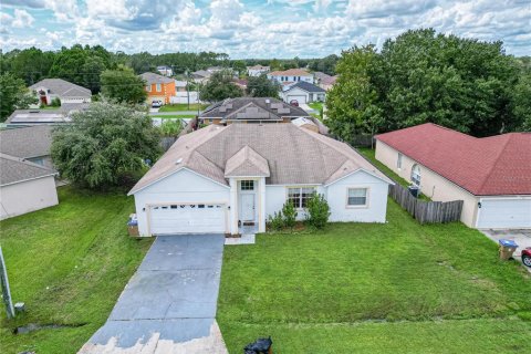 Villa ou maison à vendre à Kissimmee, Floride: 3 chambres, 174.28 m2 № 1367818 - photo 2